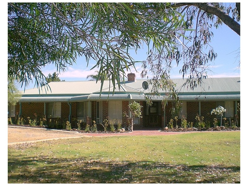 47 Leslie Road, Wandi WA 6167