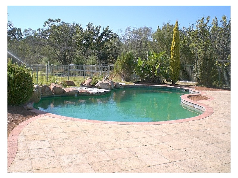 47 Leslie Road, Wandi WA 6167