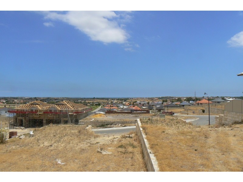 32 Spinnaker Heights, Yangebup WA 6164