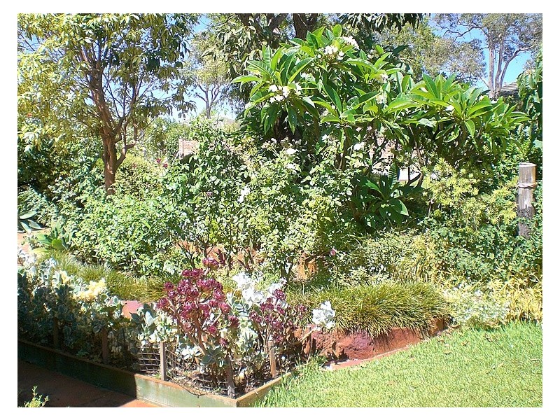 2 Batten Street, Coolbellup WA 6163