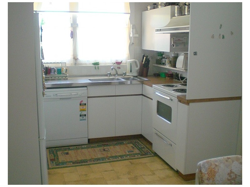 2 Batten Street, Coolbellup WA 6163