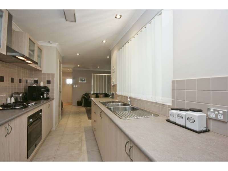 1/44 Pearson Drive, Success WA 6164