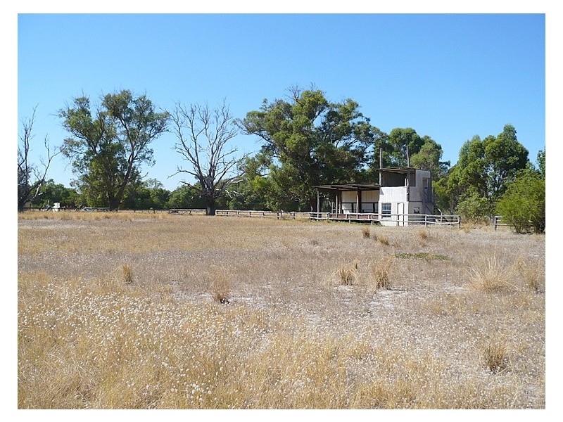 240 DE HAER ROAD, Wandi WA 6167