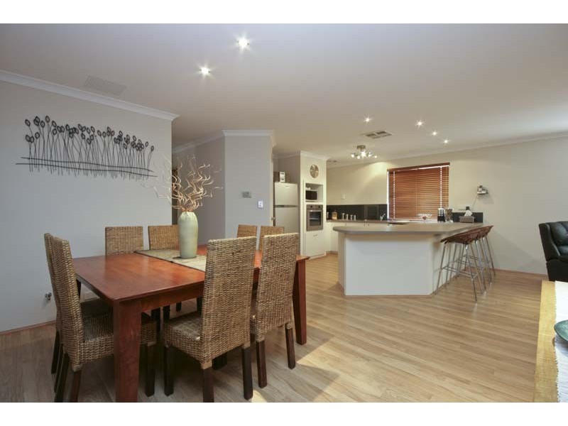 23 Murrumbidgee Drive, Hammond Park WA 6164