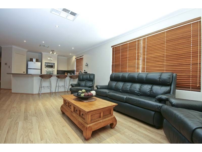 23 Murrumbidgee Drive, Hammond Park WA 6164