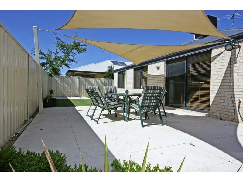 23 Murrumbidgee Drive, Hammond Park WA 6164