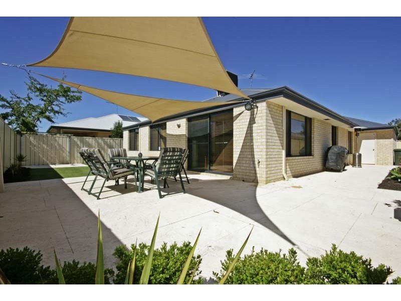 23 Murrumbidgee Drive, Hammond Park WA 6164