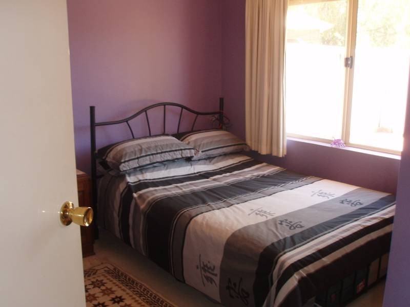 13 Jenniphur Court, Atwell WA 6164