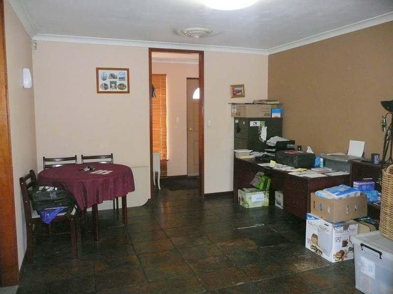 1 Tinaroo Court, South Lake WA 6164