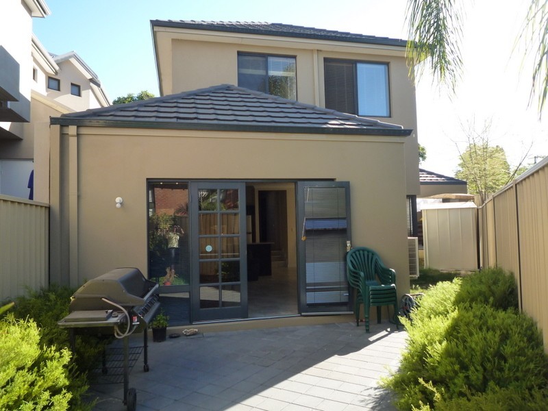 337 Preston Point Road, Attadale WA 6156