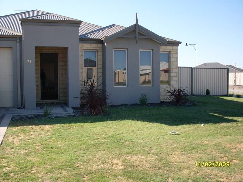 21 Araluen Bend, Aubin Grove WA 6164