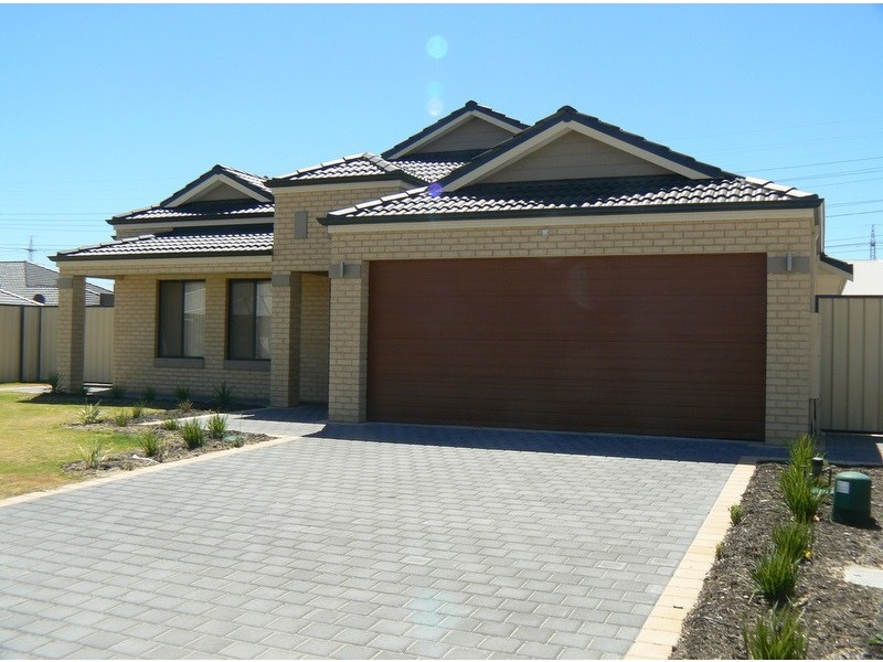 7 Sunflower Road, Success WA 6164