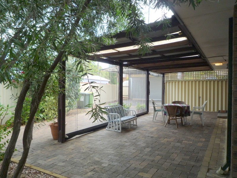 135 Plover Drive, Yangebup WA 6164