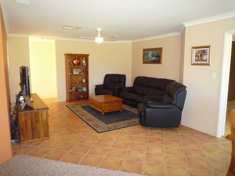 28 Peppworth Place, Jandakot WA 6164