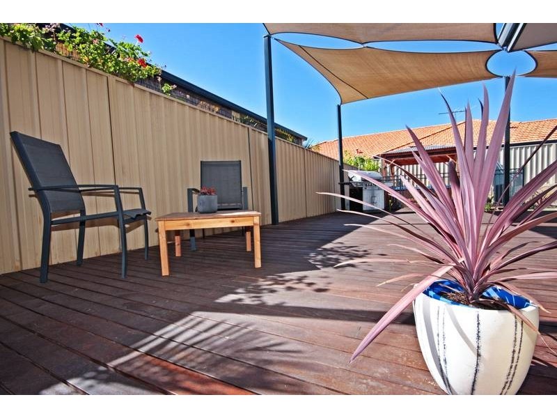 2 Beroona Way, South Lake WA 6164