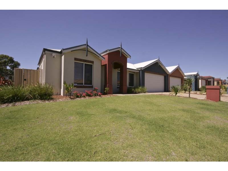 1/25 Ellesmere Circuit, Success WA 6164