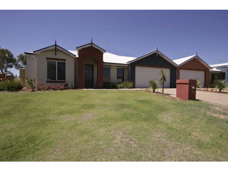 1/25 Ellesmere Circuit, Success WA 6164
