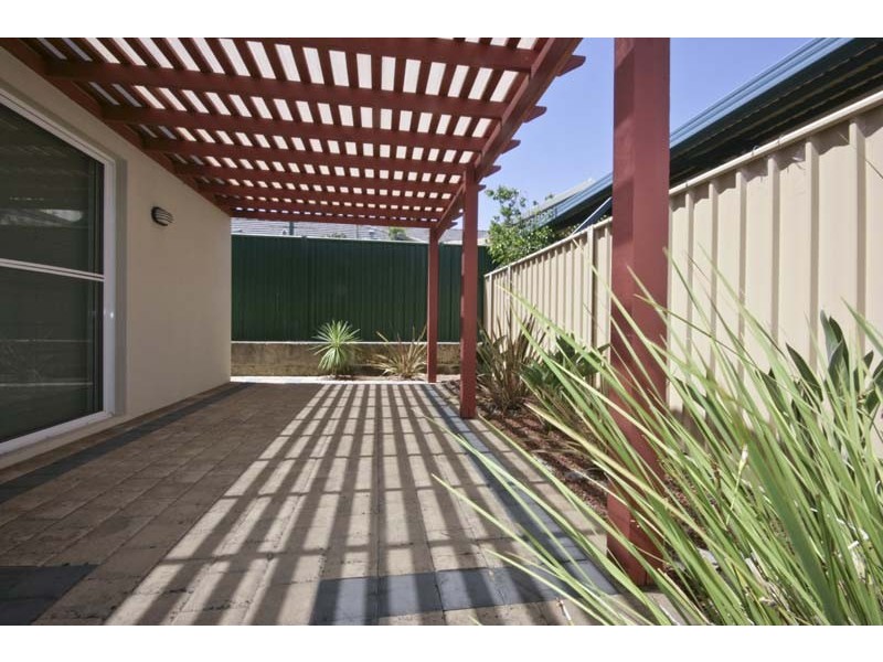 1/25 Ellesmere Circuit, Success WA 6164