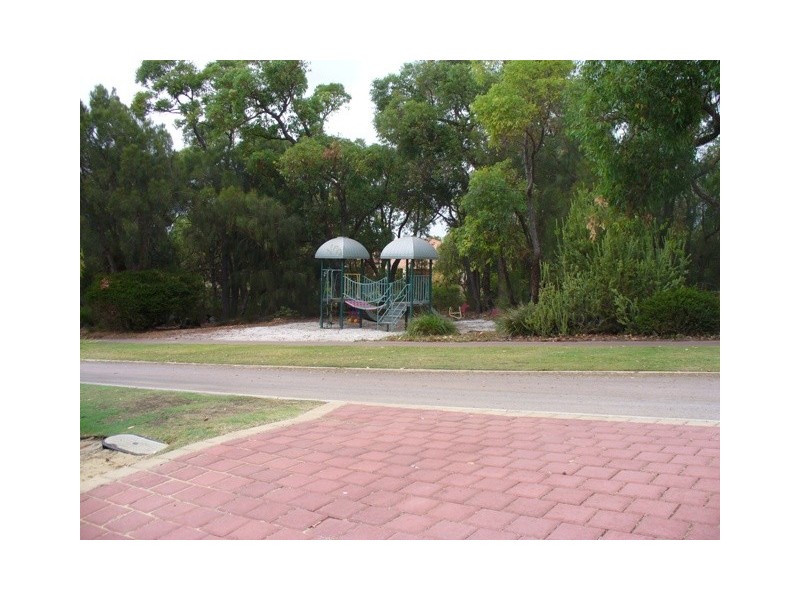 35 Thornbill Loop, Beeliar WA 6164