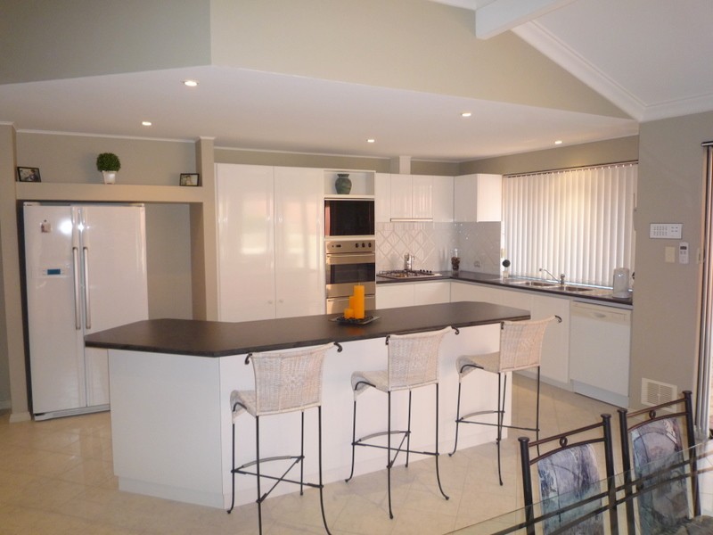 16 Carrello Circuit, Coogee WA 6166