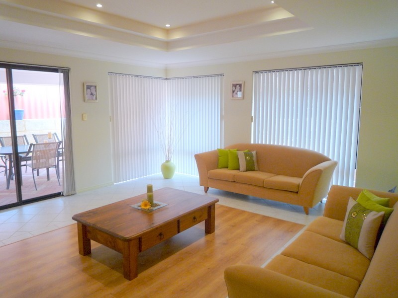 16 Carrello Circuit, Coogee WA 6166