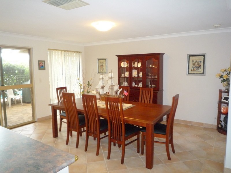 9 Hamlet Court, Bibra Lake WA 6163