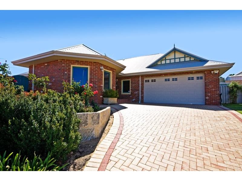 9 Orsulich Loop, Spearwood WA 6163