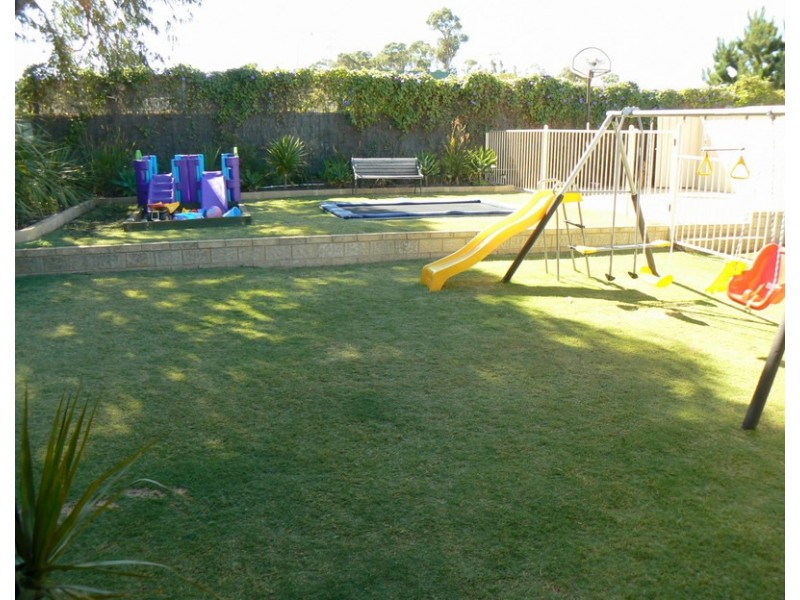 37 Wauhop Circle, Beeliar WA 6164