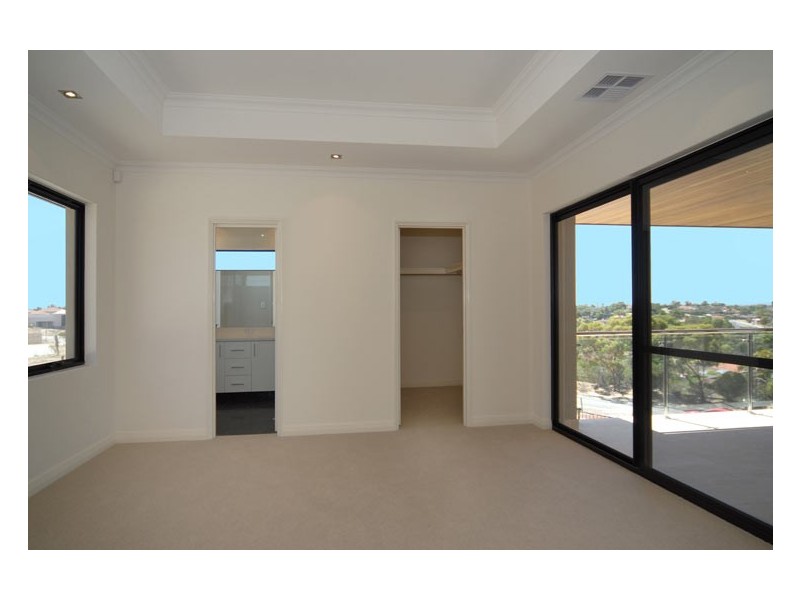 13 Tindal Avenue, Yangebup WA 6164