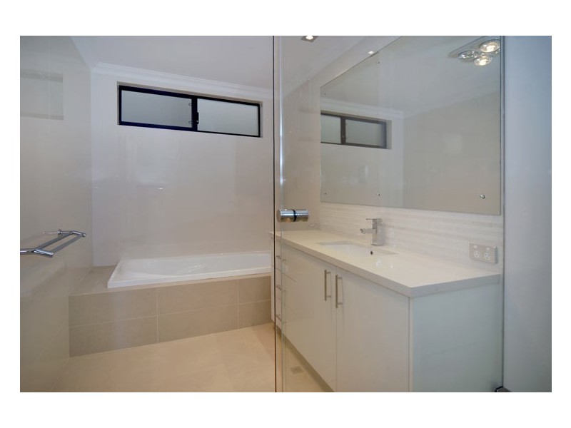 13 Tindal Avenue, Yangebup WA 6164