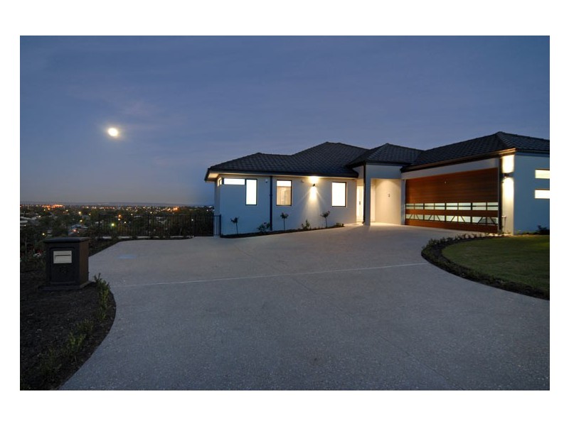 13 Tindal Avenue, Yangebup WA 6164