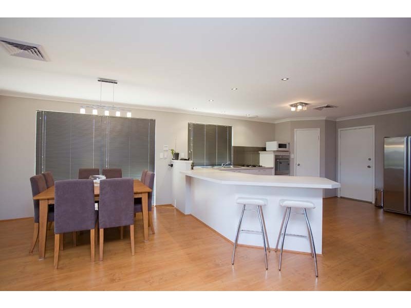 24 Boogalla Court, South Lake WA 6164