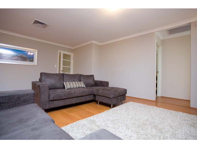 24 Boogalla Court, South Lake WA 6164