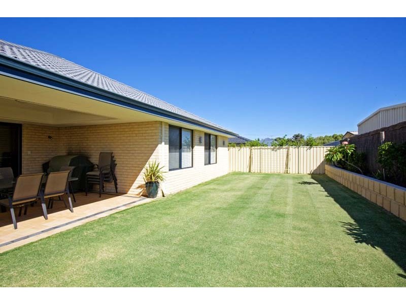 24 Boogalla Court, South Lake WA 6164