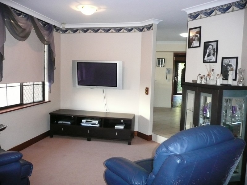 12 Wapengo Close, South Lake WA 6164