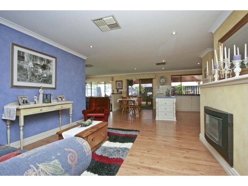 95 Lydon Boulevard, Atwell WA 6164