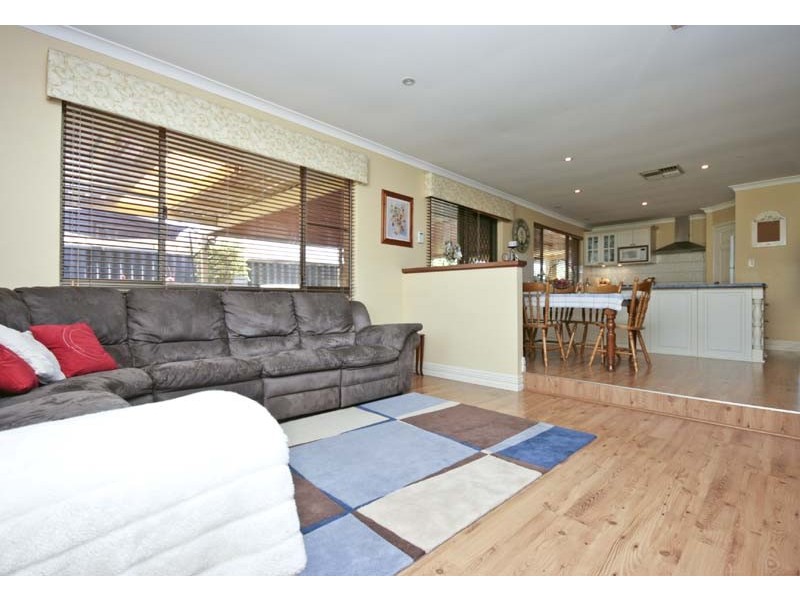 95 Lydon Boulevard, Atwell WA 6164