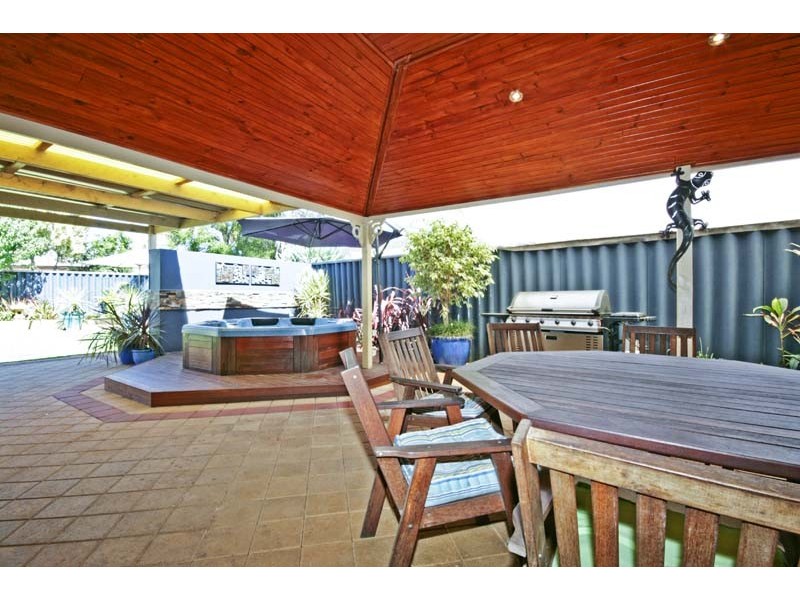 95 Lydon Boulevard, Atwell WA 6164