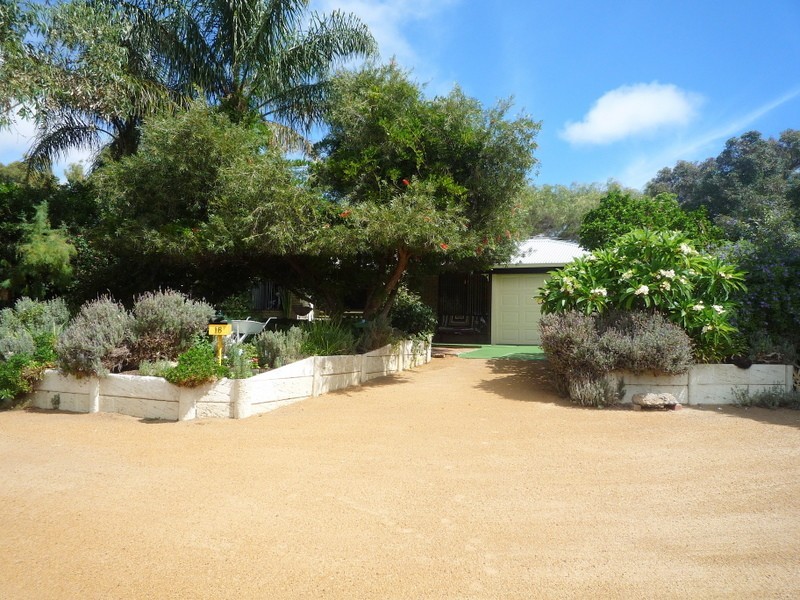 16 Coleridge Place, North Lake WA 6163