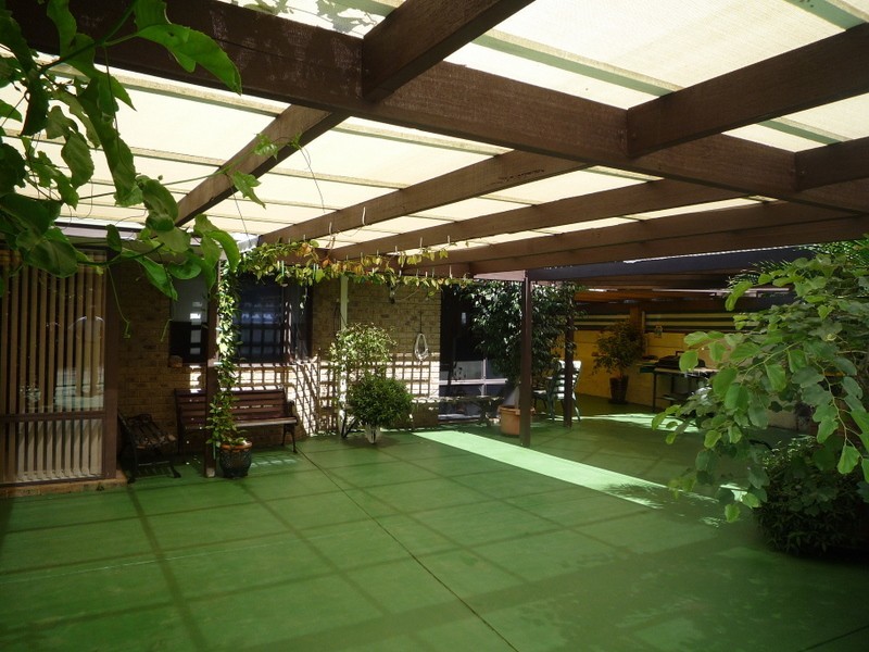 16 Coleridge Place, North Lake WA 6163