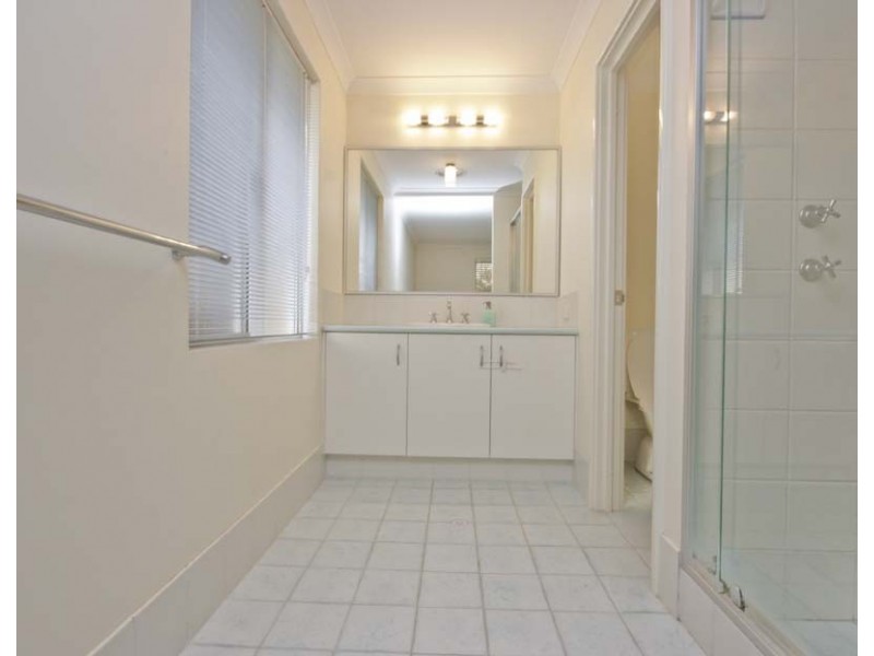 35 Leichhardt Crossing, Hammond Park WA 6164
