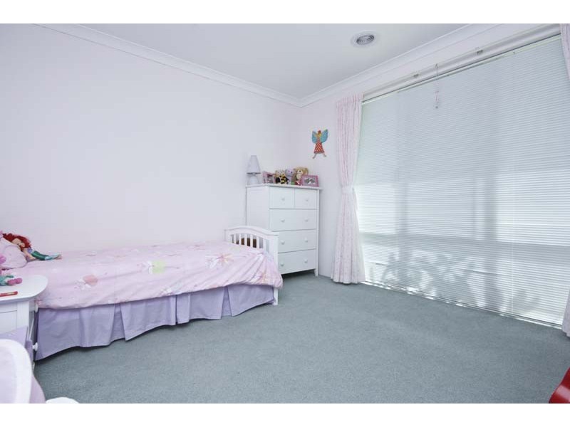 35 Leichhardt Crossing, Hammond Park WA 6164
