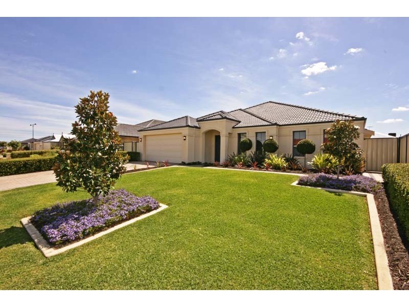 9 Beaumont Parkway, Success WA 6164