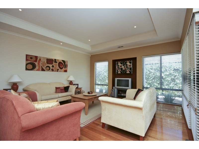 9 Beaumont Parkway, Success WA 6164