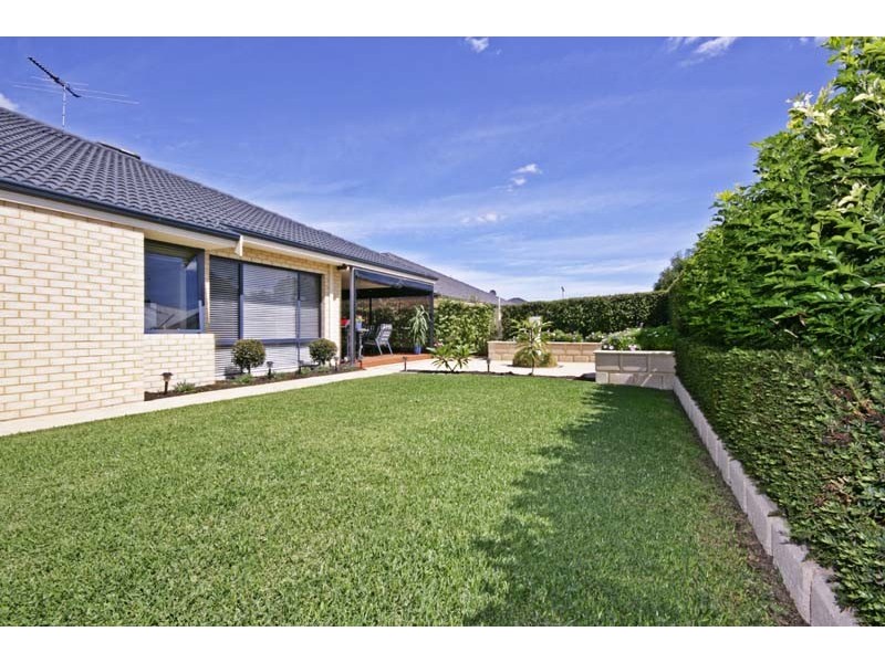 9 Beaumont Parkway, Success WA 6164