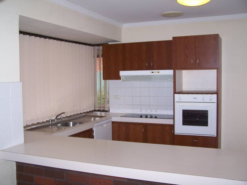 14 Bondini Way, Bibra Lake WA 6163