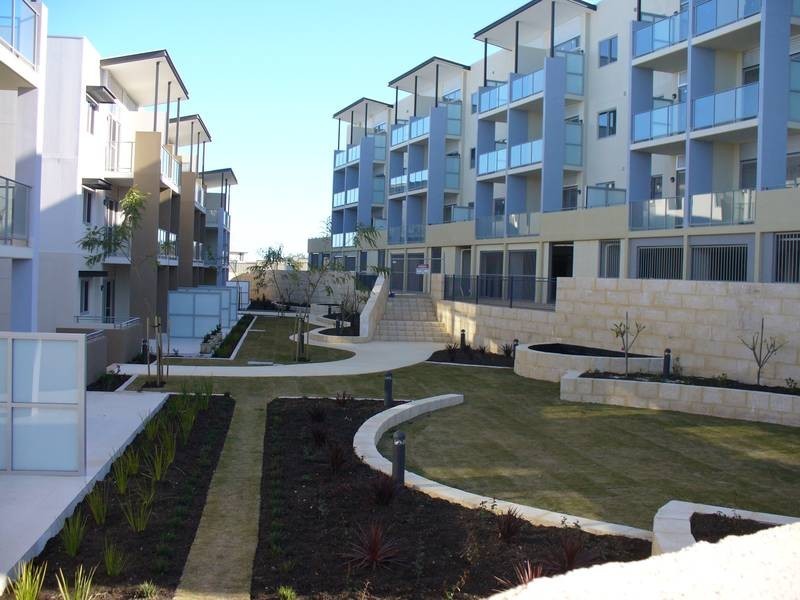 2/9 Ibera Way, Success WA 6164