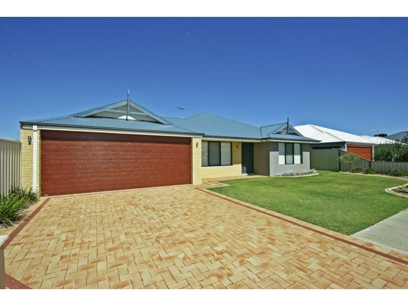 3 Goulburn Approach, Hammond Park WA 6164