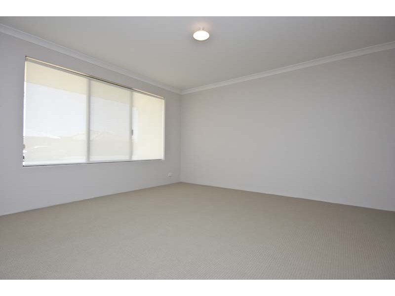 3 Goulburn Approach, Hammond Park WA 6164