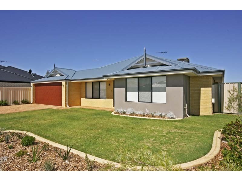 3 Goulburn Approach, Hammond Park WA 6164